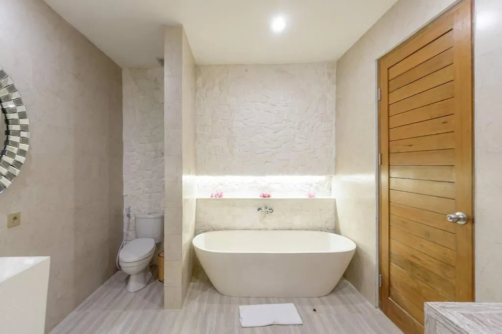 T&J4 - Romantic 1Br Pool Villa, Walk To Beach 우말라스 0*,  인도네시아